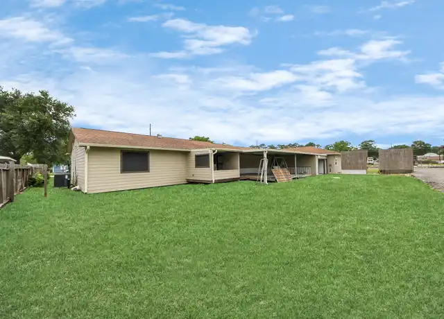Property at 6410 Storey Dr Unit B, Humble, TX, 77396, 5 beds, 4 baths, [object Object]