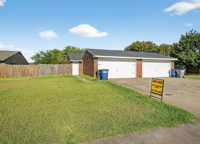 Property at 534 Canary Ln, Red Oak, TX, 75154, 2 beds, 2 baths, [object Object]