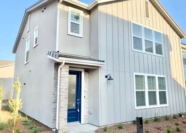 Property at 2846 E Tamarind Dr, Clovis, CA, 93619, 4 beds, 2.5 baths, [object Object]