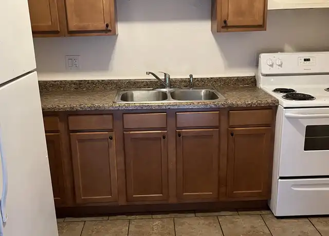 Property at 947 N 11th St Unit 12, Miamisburg, OH, 45342, 2 beds, 1 bath, [object Object]