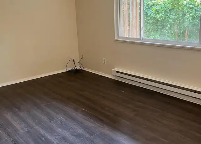 Property at 947 N 11th St Unit 12, Miamisburg, OH, 45342, 2 beds, 1 bath, [object Object]
