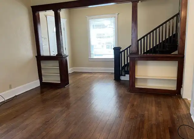 Property at 947 S Holland Ave, Springfield, MO, 65806, 4 beds, 2 baths, [object Object]