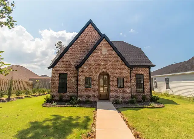Property at 2333 S 31st St, Rogers, AR, 72758, 3 beds, 2.5 baths, [object Object]