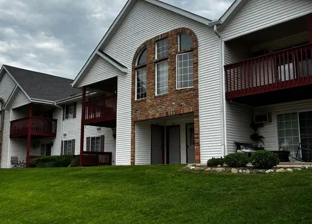 Property at 9130 W Forest Home Ave Unit 9130, Milwaukee, WI, 53219, 2 beds, 1 bath, [object Object]