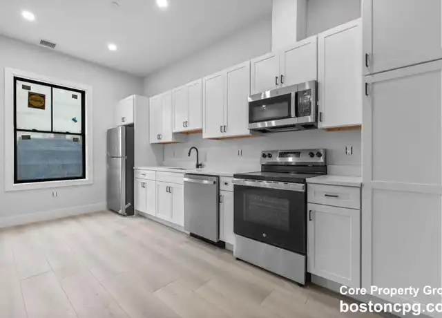 Property at 198 Albion St, Wakefield, MA, 01880, 1 bed, 1 bath, [object Object]