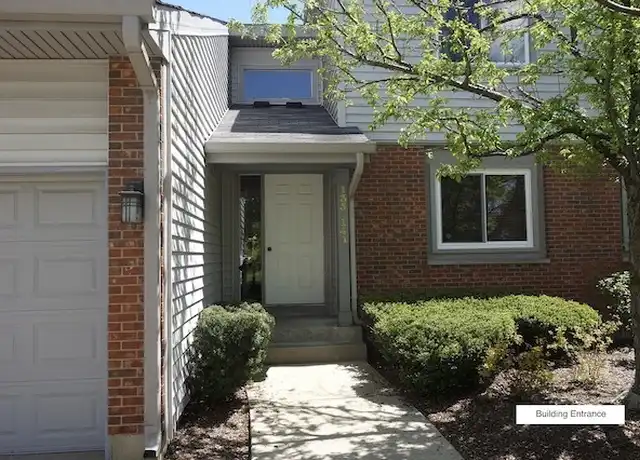 Property at 135 Morningside Ln E, Buffalo Grove, IL, 60089, 2 beds, 2 baths, [object Object]