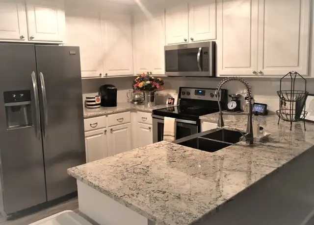 Property at 80 Hawthorne Dr, Hattiesburg, MS, 39402, 3 beds, 2 baths, [object Object]