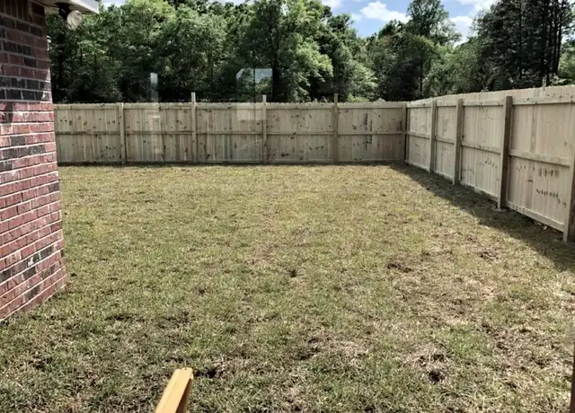 Property at 80 Hawthorne Dr, Hattiesburg, MS, 39402, 3 beds, 2 baths, [object Object]