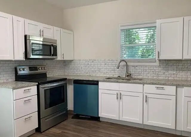 Property at 2222 W Bond St, Denison, TX, 75020, 2 beds, 1 bath, [object Object]