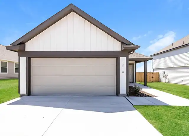 Property at 1810 Crimson Lake Blvd, El Reno, OK, 73036, 4 beds, 2 baths, [object Object]
