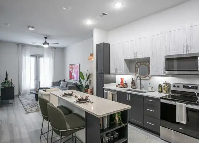 Property at 11801 Stonehollow Dr, Austin, TX, 78758, 1 bed, 1 bath, [object Object]