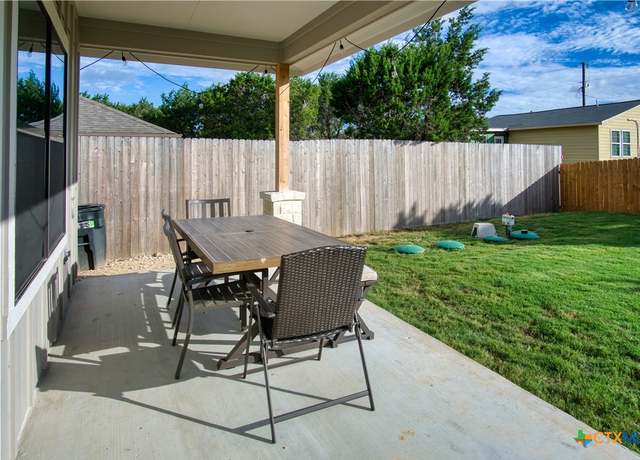 Photo of 1247 Green Hill Dr, Canyon Lake, TX 78133