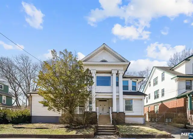 Property at 34-38 Lehigh Ave Unit 2, Newark, NJ, 07112, 4 beds, 2 baths, [object Object]