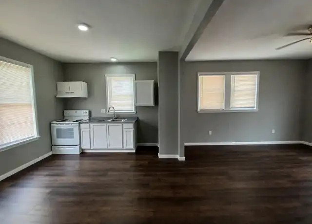 Property at 2405 Laurel Ave Unit 3, Beaumont, TX, 77702, 2 beds, 1 bath, [object Object]