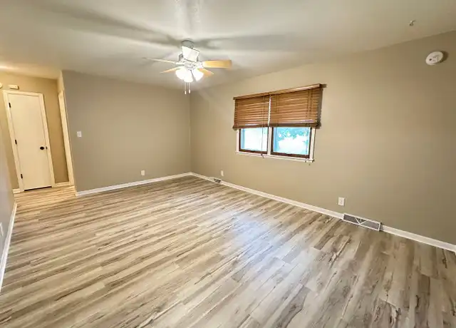 Property at 848 S 19th St #5, Fort Dodge, IA, 50501, 2 beds, 1 bath, [object Object]