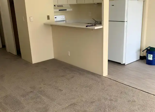 Property at 4131 11th Ave NE Unit 306, Seattle, WA, 98105, 2 beds, 1 bath, [object Object]