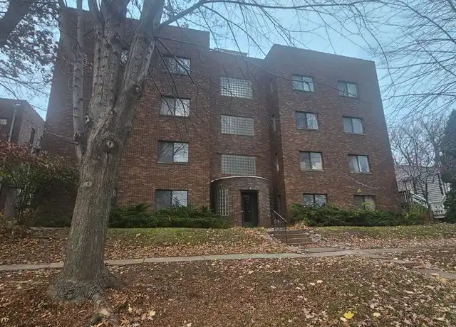 Property at 1011 Bridge Ave Apt 6, Davenport, IA, 52803, 2 beds, 1 bath, [object Object]