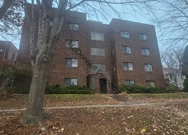 Property at 1011 Bridge Ave Apt 6, Davenport, IA, 52803, 2 beds, 1 bath, [object Object]