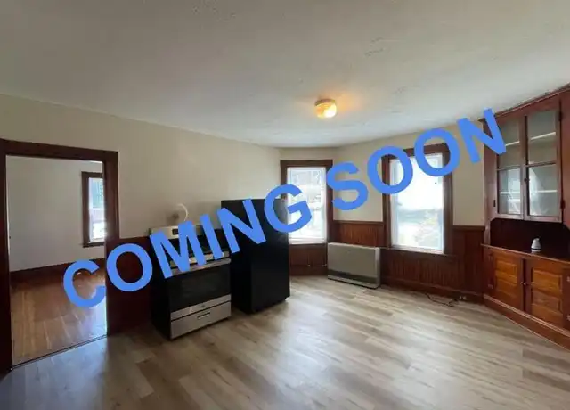 Property at 68 Laval St Unit 1, Manchester, NH, 03102, 1 bed, 1 bath, [object Object]