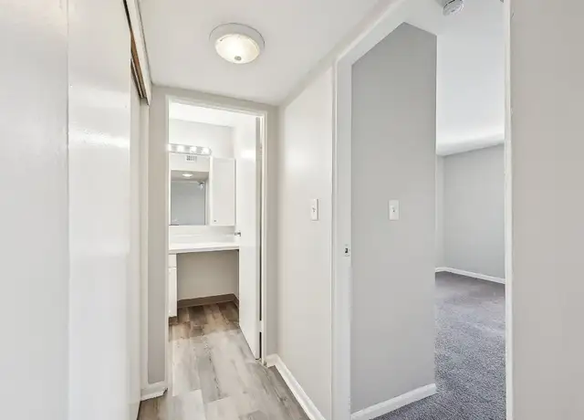 Photo of 4665 Tamarack Blvd, Columbus, OH 43229