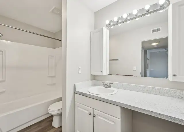 Photo of 4665 Tamarack Blvd, Columbus, OH 43229