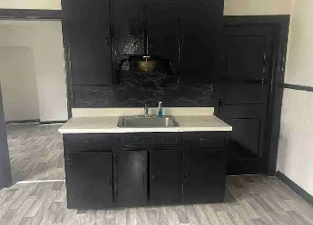Property at 259 Whitney Pl Unit Lower Rear, Buffalo, NY, 14201, 1 bed, 1 bath, [object Object]
