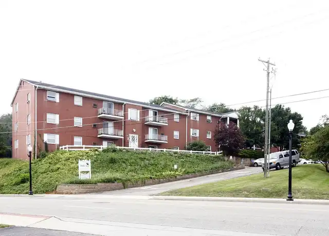 Property at Hilltop Apartments - 1307 S Main St, North Canton, OH, 44720, 2 beds, 1 bath, [object Object]