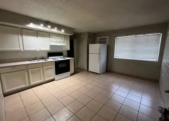 Property at 901 E Pierce St Unit 06, Phoenix, AZ, 85006, 0 beds, 1 bath, [object Object]
