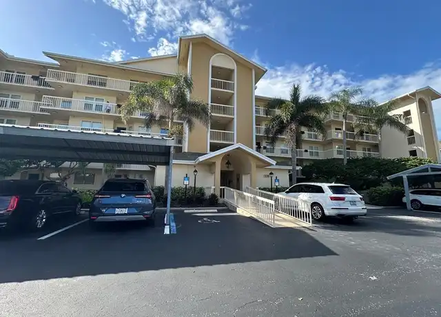 Property at 320 Horse Creek Dr #105, Naples, FL, 34110, 2 beds, 2 baths, [object Object]