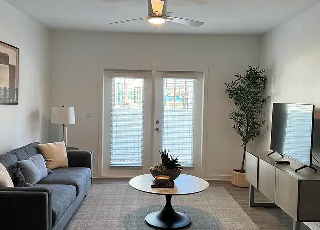 Photo of 4301 6th St S, St. Petersburg, FL 33705