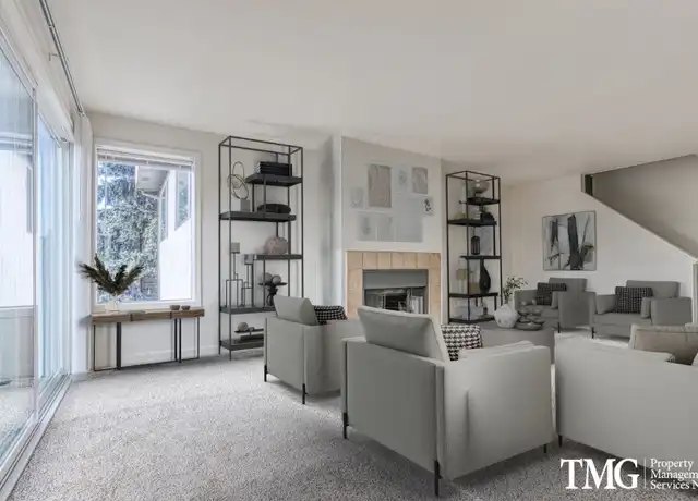 Property at 5013 S View Point Ter Unit 5013, Portland, OR, 97239, 4 beds, 2.5 baths, [object Object]