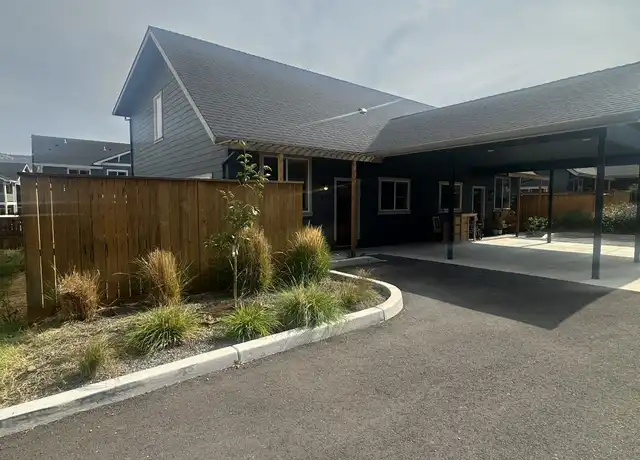 Property at 411 Azalea Ct, Talent, OR, 97540, 3 beds, 2 baths, [object Object]
