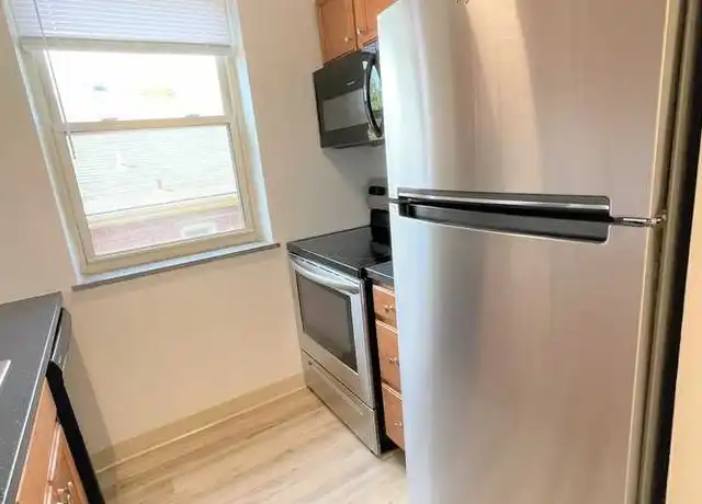 Property at 5710 Phillips Ave Unit A16, Pittsburgh, PA, 15217, 2 beds, 1 bath, [object Object]