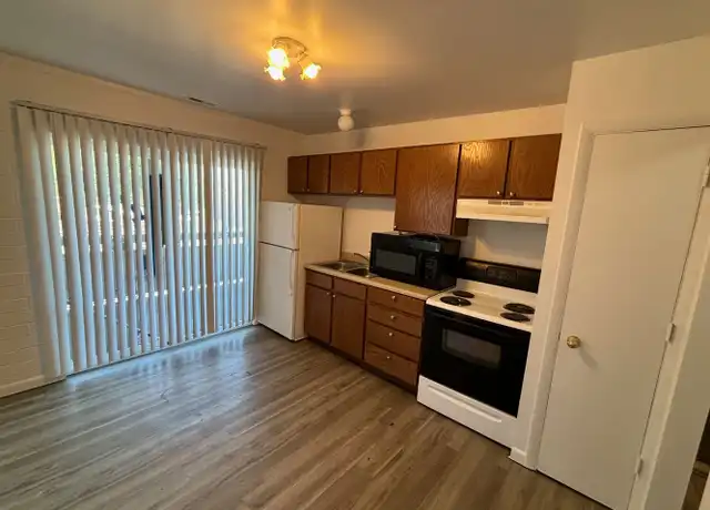 Property at 171 E 4500 S Unit 4, Murray, UT, 84107, 2 beds, 1 bath, [object Object]