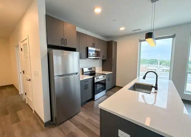 Property at Skyline On Stokes - 2132 Stokes Blvd, Cleveland, OH, 44106, 2 beds, 2-2.5 baths, [object Object]