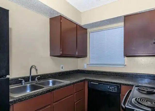 Property at 2800 W Hutchins Pl Unit 1213, San Antonio, TX, 78224, 1 bed, 1 bath, [object Object]