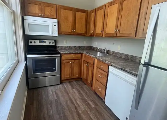 Property at 305 S 16th St Unit 406, Omaha, NE, 68102, 2 beds, 1 bath, [object Object]