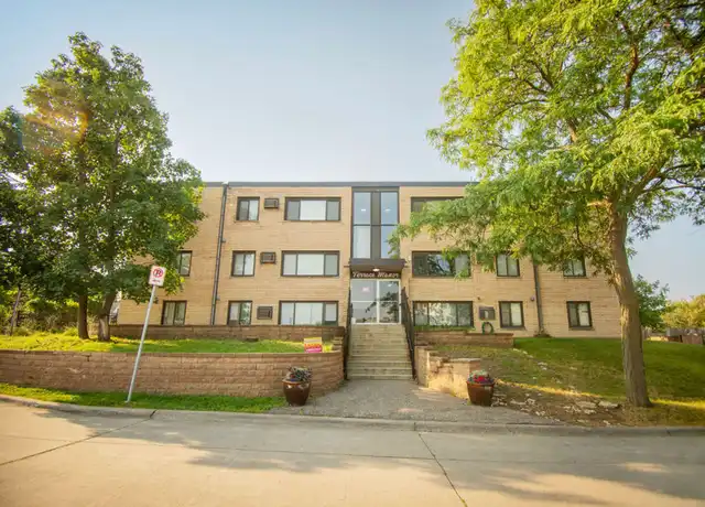 Property at KAH Properties - 350 Building - 350 26th Ave NE, Minneapolis, MN, 55418, 2 beds, 1 bath, [object Object]