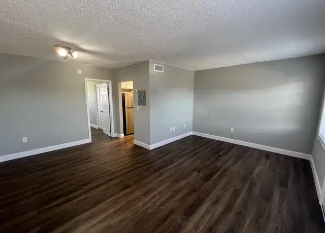 Property at 2605 NW 135th St Unit 206, Miami, FL, 33167, 1 bed, 1 bath, [object Object]