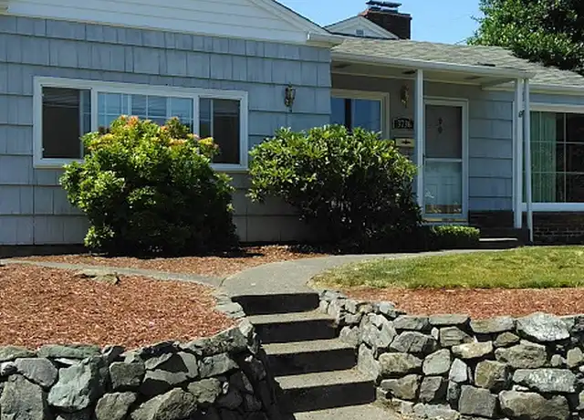 Property at 3736 N Ferdinand St, Tacoma, WA, 98407, 3 beds, 1 bath, [object Object]
