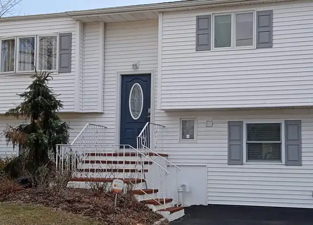 Property at 228 Massachusetts Ave, Bay Shore, NY, 11706, 2 beds, 1 bath, [object Object]