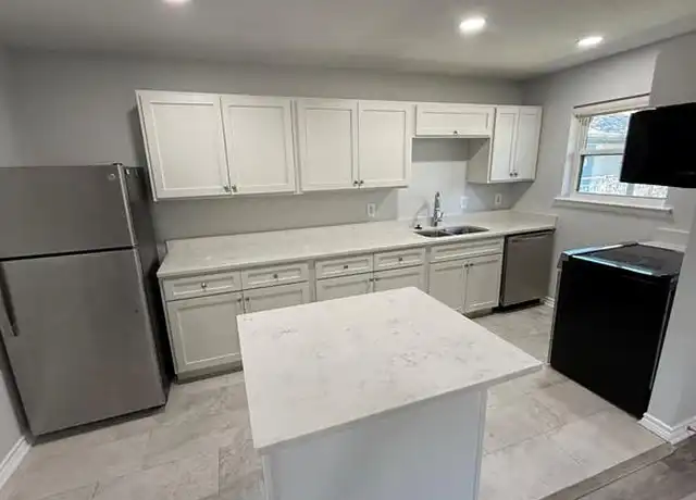 Property at 3925 Inwood Rd #2018, Dallas, TX, 75209, 1 bed, 1 bath, [object Object]