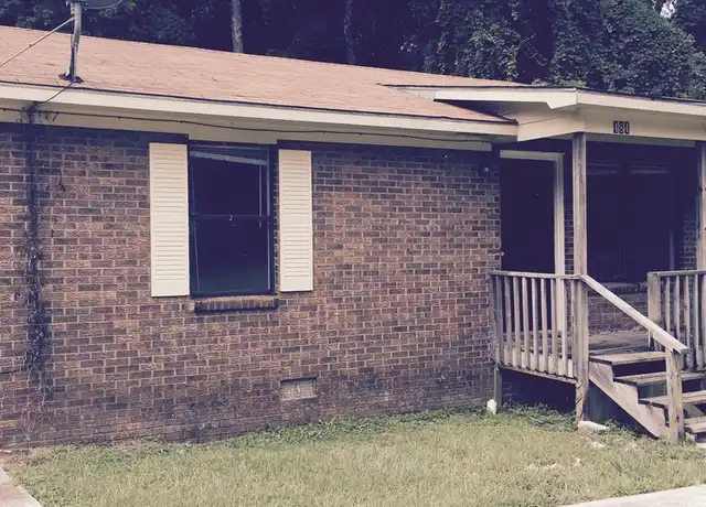 Property at 484 E University Dr, Auburn, AL, 36830, 2 beds, 1 bath, [object Object]