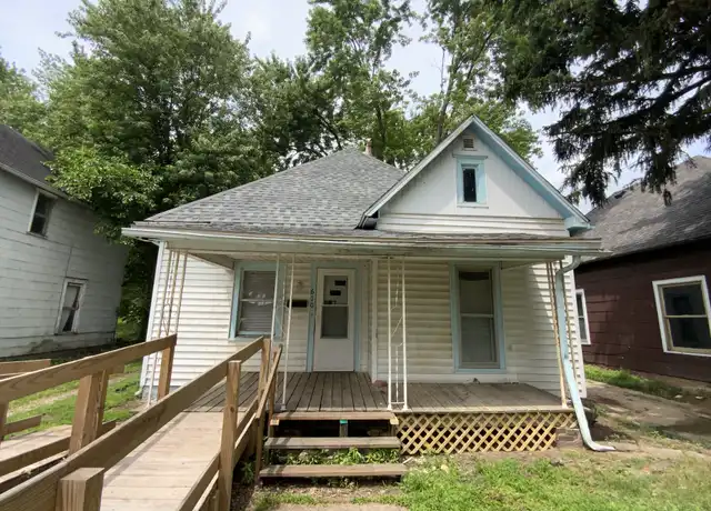 Property at 610 Harmon St, Danville, IL, 61832, 2 beds, 1 bath, [object Object]