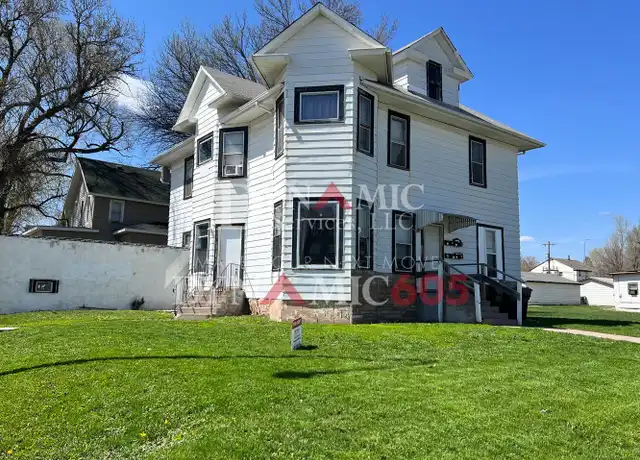 Property at 233 S Duluth Ave Apt 3, Sioux Falls, SD, 57104, 1 bed, 1 bath, [object Object]
