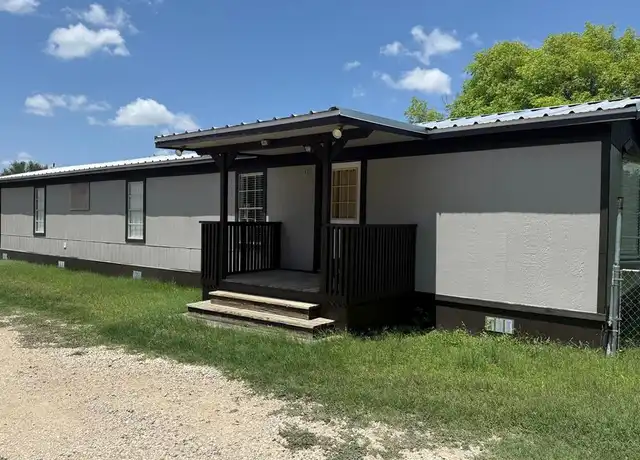 Property at 107 Scenic Valley Rd, Kerrville, TX, 78028, 2 beds, 2 baths, [object Object]