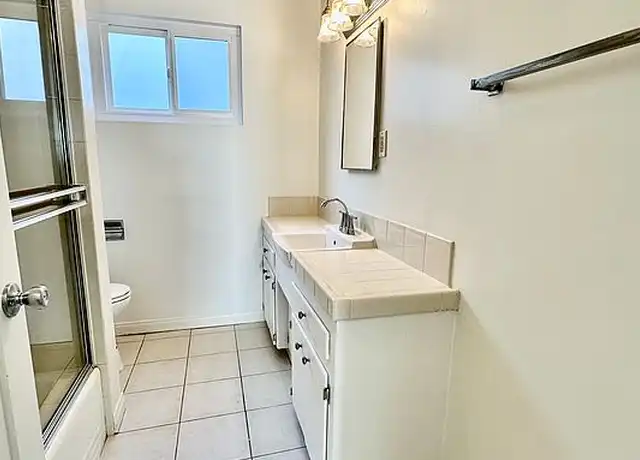 Property at 1017 5th St, Santa Monica, CA, 90403, 1 bed, 1 bath, [object Object]