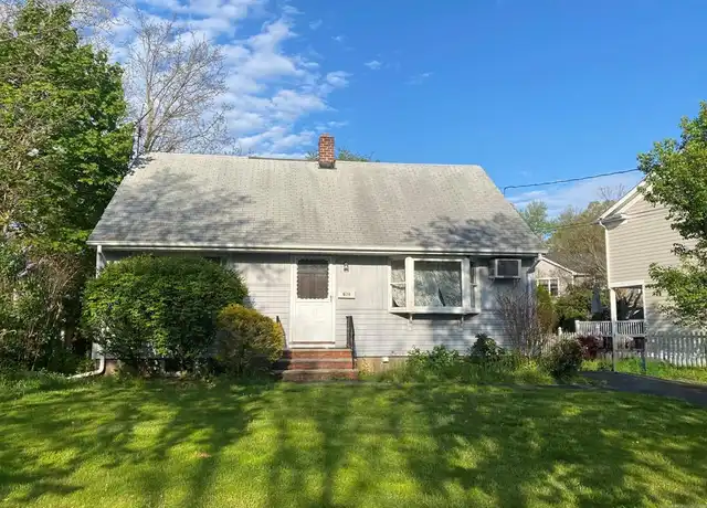 Property at 679 Midwood Rd, Ridgewood, NJ, 07450, 4 beds, 2 baths, [object Object]