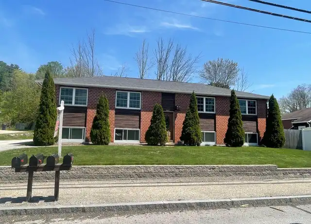 Property at 945 Mammoth Rd Unit 2N, Manchester, NH, 03104, 2 beds, 1 bath, [object Object]