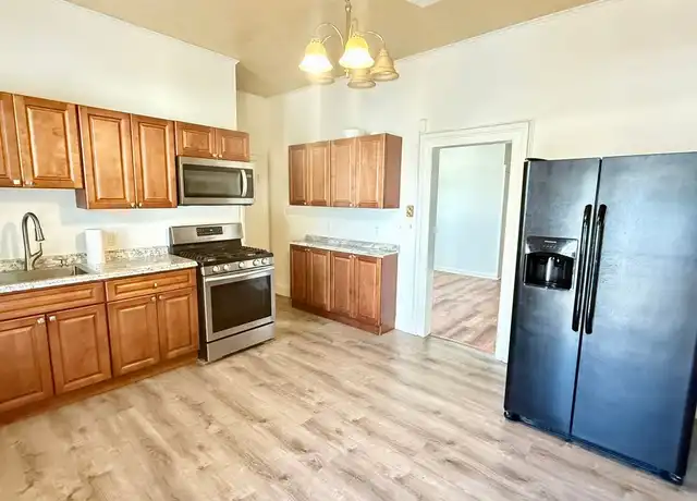 Property at 132 Merrick Rd Unit 2, Amityville, NY, 11701, 1 bed, 1 bath, [object Object]